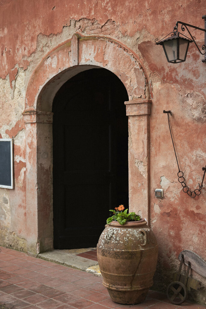 rustic wedding in Tuscany